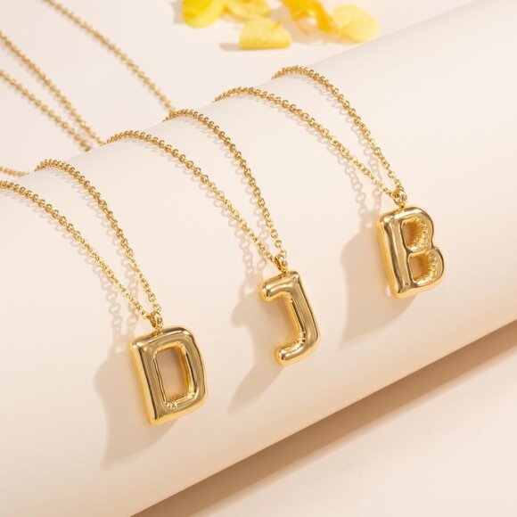 Elegant Gold Initial Pendant Necklace - Hypoallergenic & Non-Tarnish Design - Picture 5 of 7